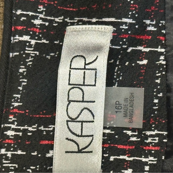Kasper Black and Red two piece dress and jacket suit - Picture 2 of 4